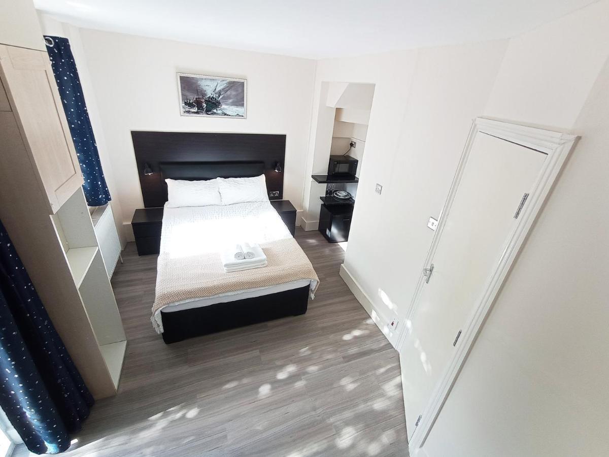Apartamento The Oak -self Contained One Bed Flat *